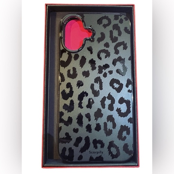 iPhone 16 PL Matte Black Leopard Cheetah Print Magnetic Case Cover Cute NIB - Picture 2 of 16